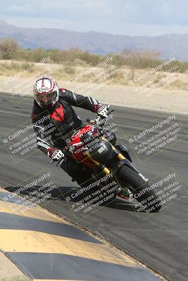 media/May-05-2025-Moto Forza (Mon) [[3c1838c5e5]]/2-B Group/Session 2 (Turn 7 Inside)/